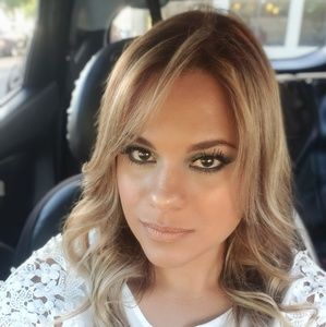 Meet your Posher, Noelia